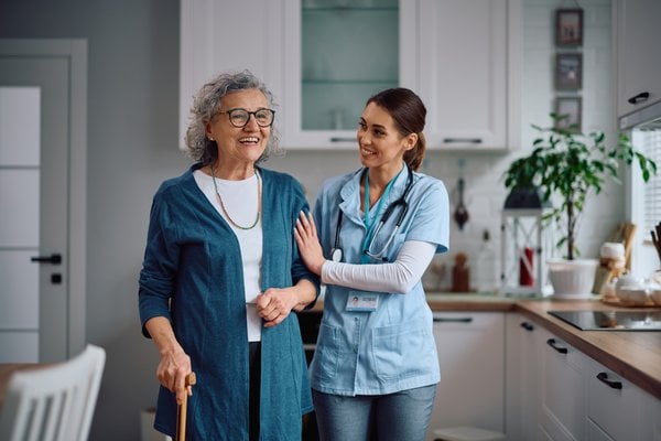Independent Living vs. Assisted Living: Which Does Mom Really Need?